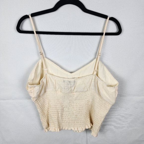 NWT Lulu's Women's Smocked Tan Cropped Top Size Extra Large - Picture 2 of 6